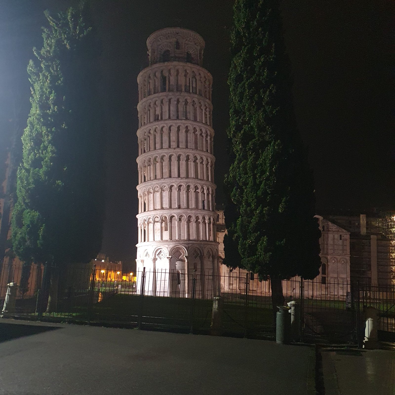 Leaning Tower of Pizza